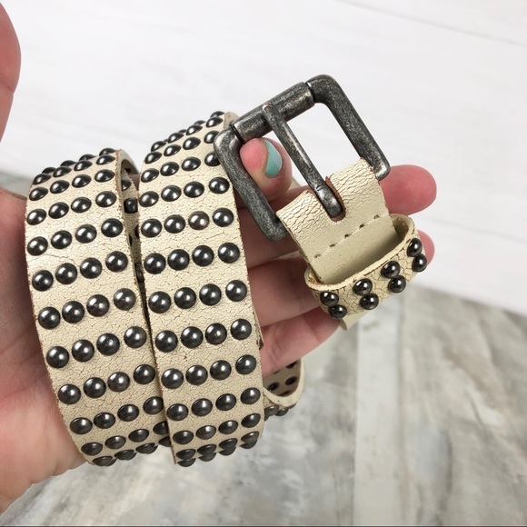 J. Crew Accessories - J Crew Cream Crackled Leather Grommet Belt Medium